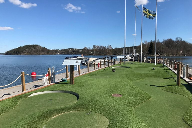 Minigolf golfbaren Jungfrusund gästhamn Ekerö